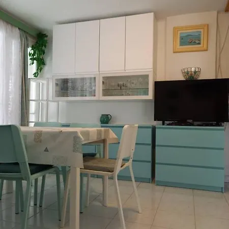 House / Annamaria 80m From Casa vacanze Balatonfenyves